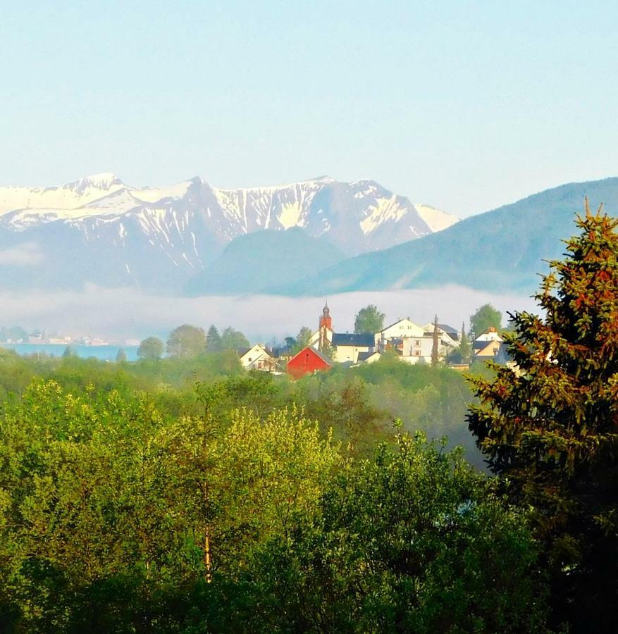 Apartment Dreamvalley Isfjorden Dış mekan fotoğraf