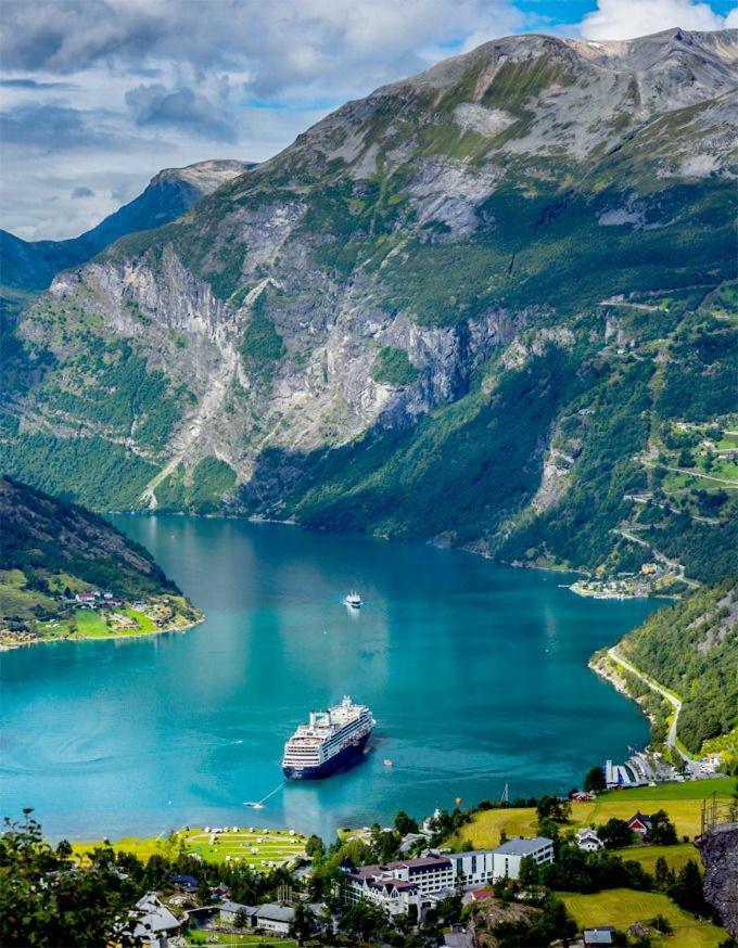 Apartment Dreamvalley Isfjorden Dış mekan fotoğraf
